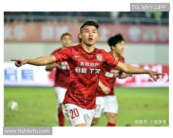 2016年恒大与重庆的巅峰对决回顾及精彩瞬间分析 2016年恒大与重庆的巅峰对决回顾及精彩瞬间分析